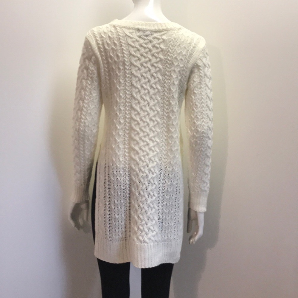 Ivory Cable Knit Sweater - 5 ⭐️ Rated! - Picture 5 of 8
